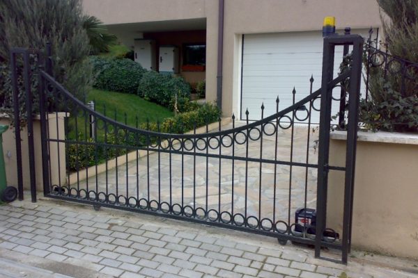 Bahçe Kapısı